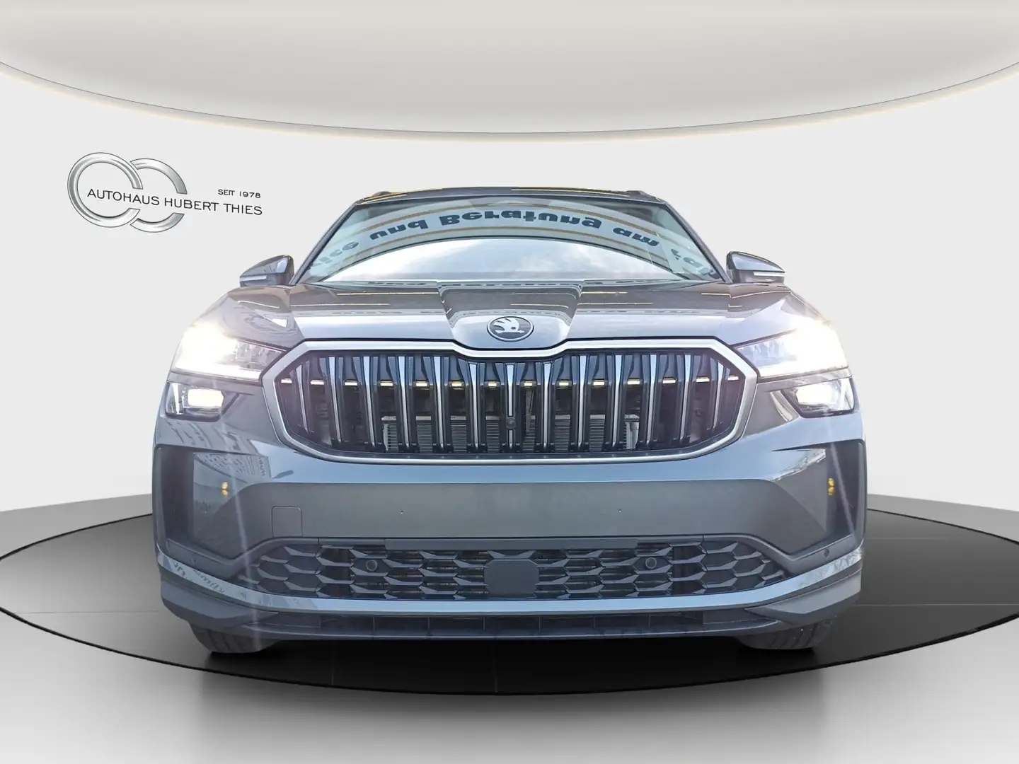 Skoda Kodiaq 2.0 TDI Selection DSG NAVI+PDC+KAMERA+LED Gris - 2