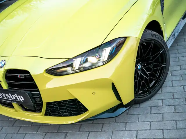BMW M3 view 9