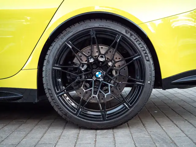 BMW M3 view 11