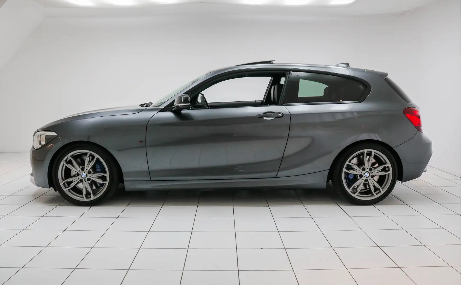 BMW 135 1-serie M135i High Executive * Full options * M-Pe Grijs - 2