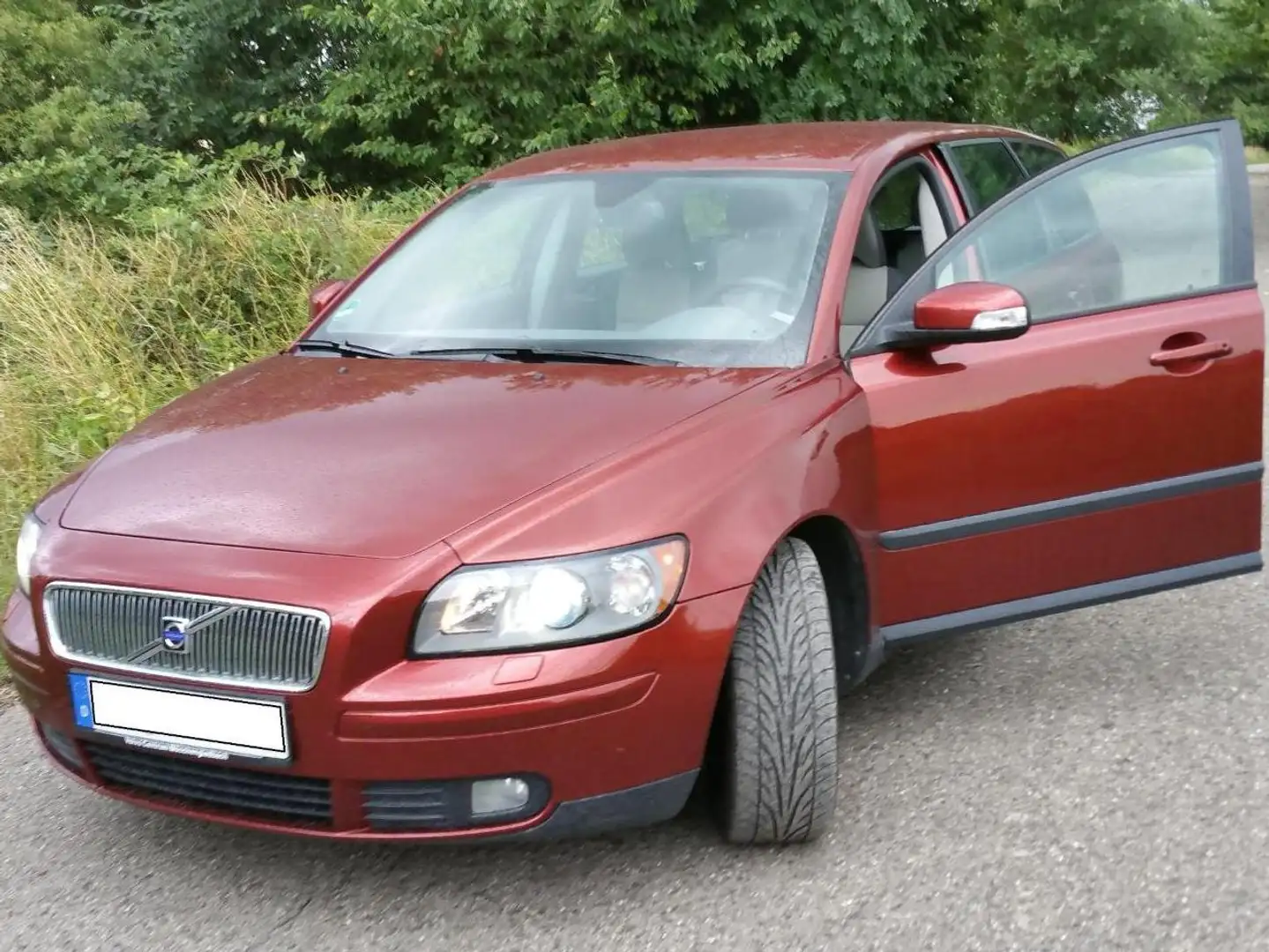 Volvo V50 D5 DPF Aut. Momentum Rouge - 2