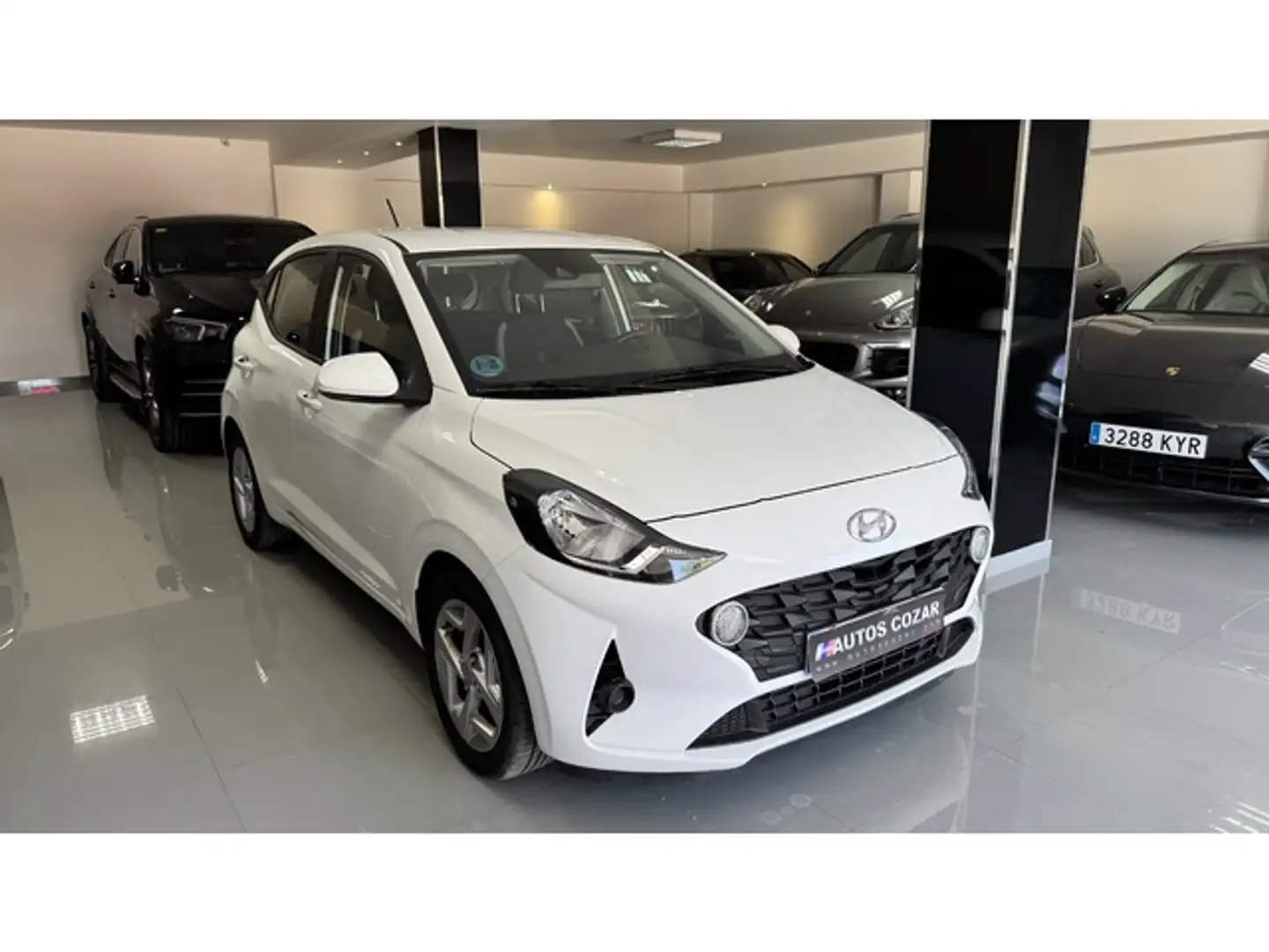 Hyundai i10 1.0 MPI Klass Aut. Blanco - 1