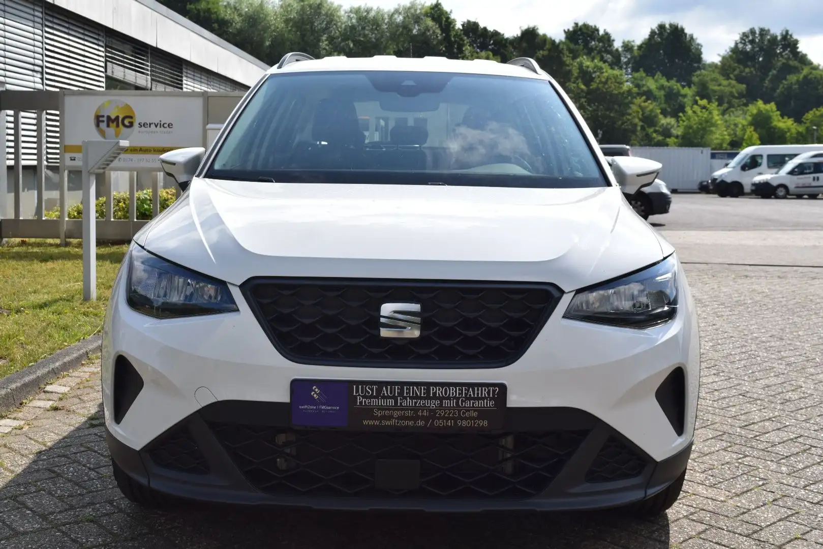 SEAT Arona Style*SHZ*LED*FrontAssist*PDC*Tempomat* Weiß - 1