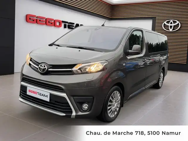 Toyota Verso MPV