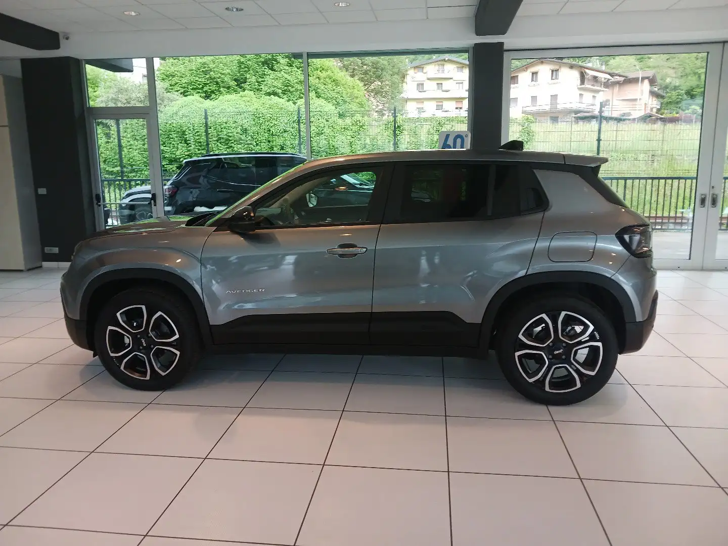 Jeep Avenger 1.2 Turbo Summit Gris - 2