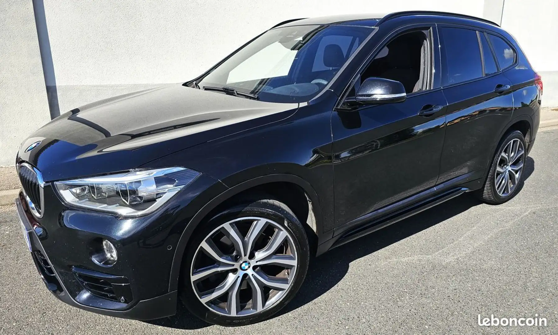 BMW X1 f48 2.0d 190 cv pack m Noir - 1