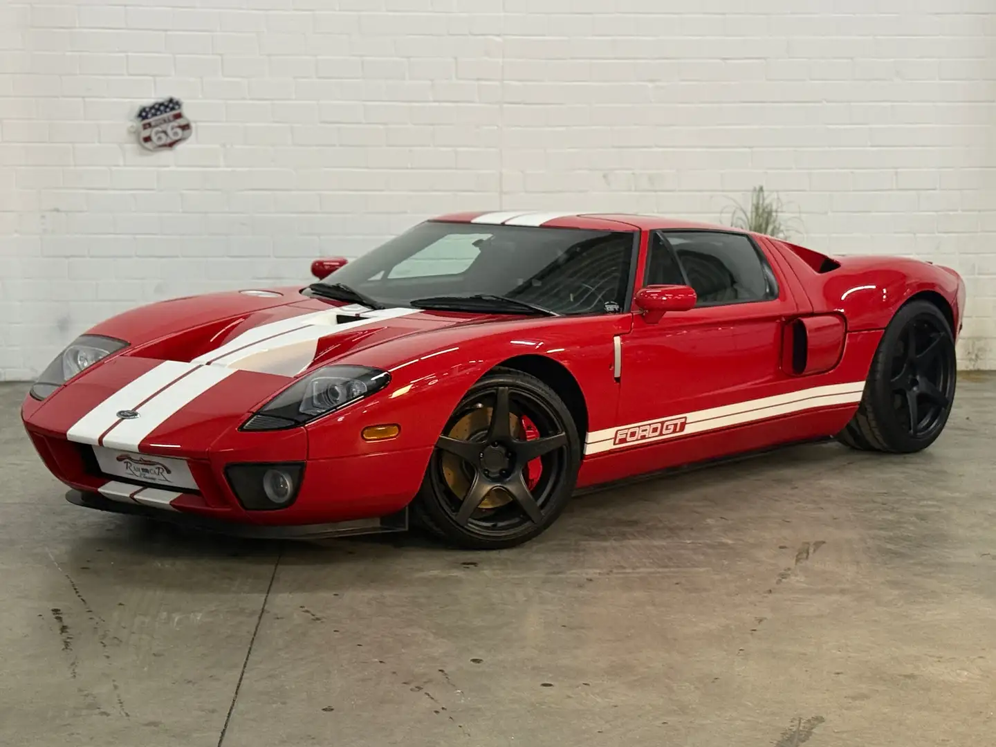 Ford GT Roşu - 1