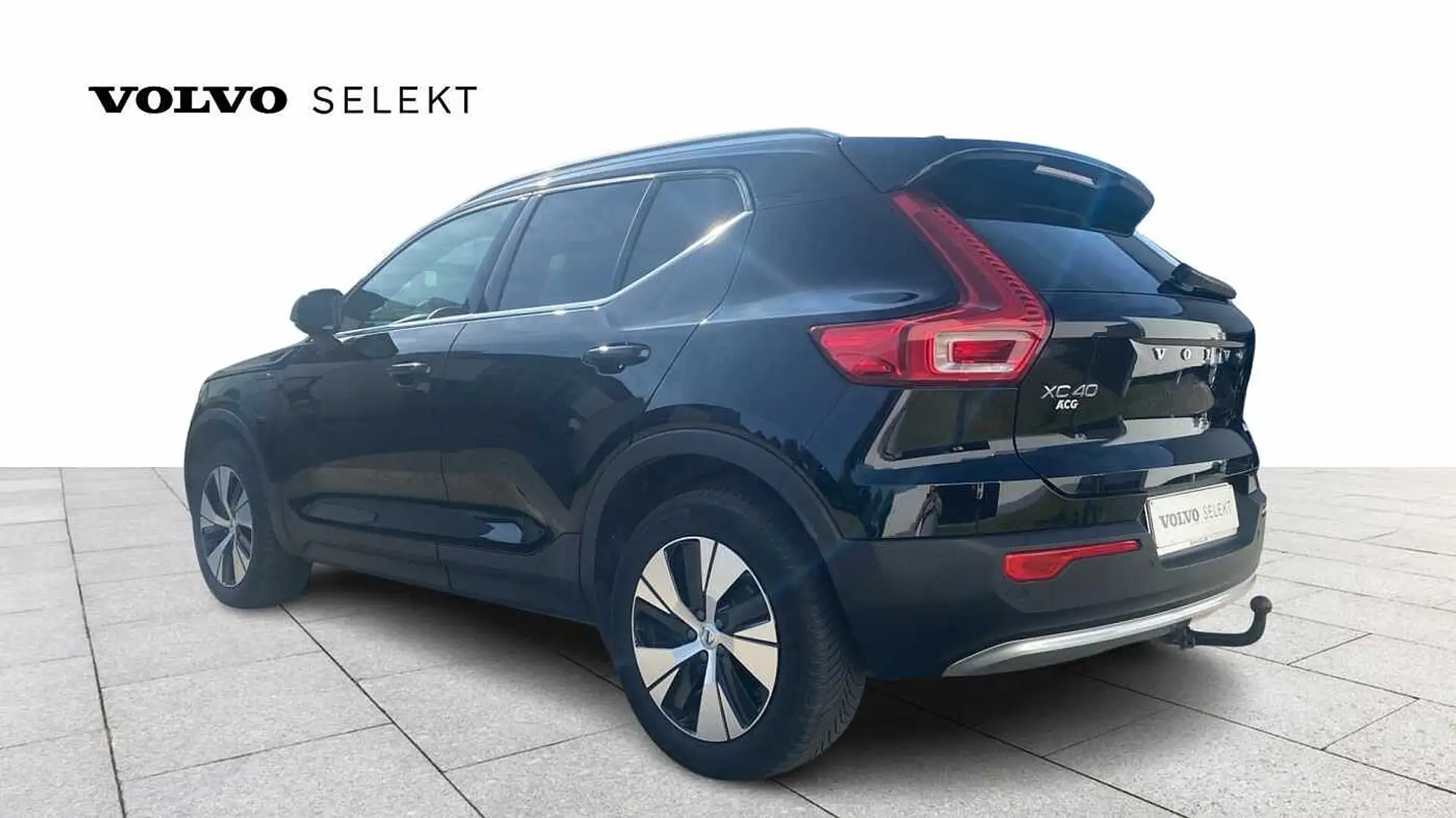 Volvo XC40 Recharge Plus, T4 plug-in hybrid, Elektrisch/benzi Noir - 2