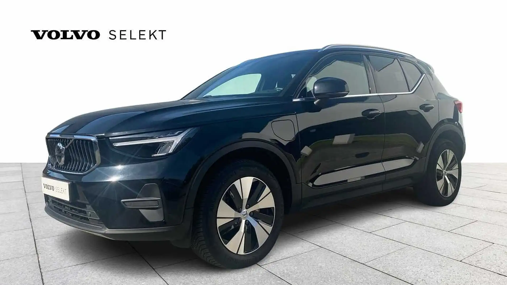 Volvo XC40 Recharge Plus, T4 plug-in hybrid, Elektrisch/benzi Noir - 1