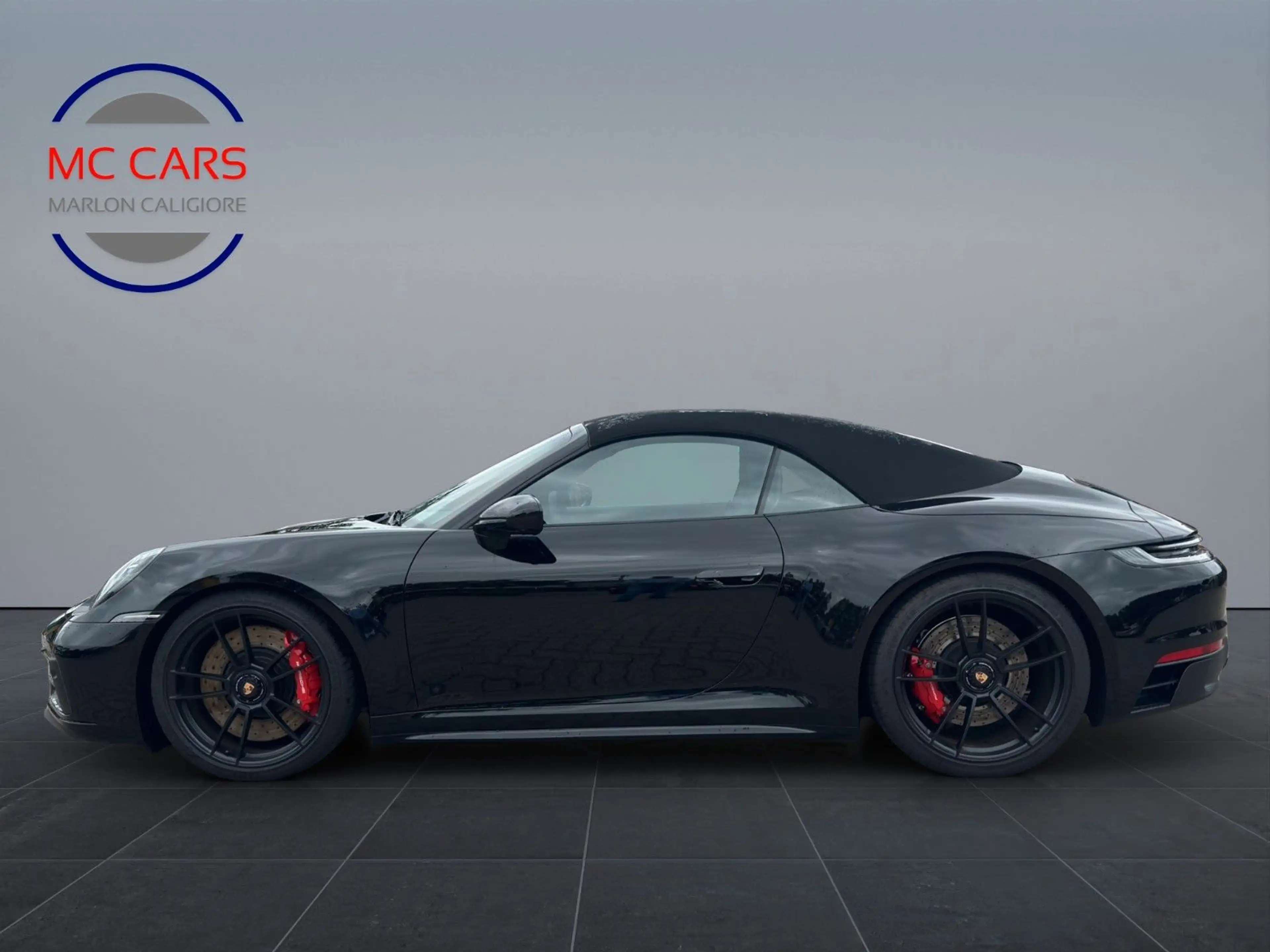 Porsche 911 Carrera GTS Cabriolet — photo 8