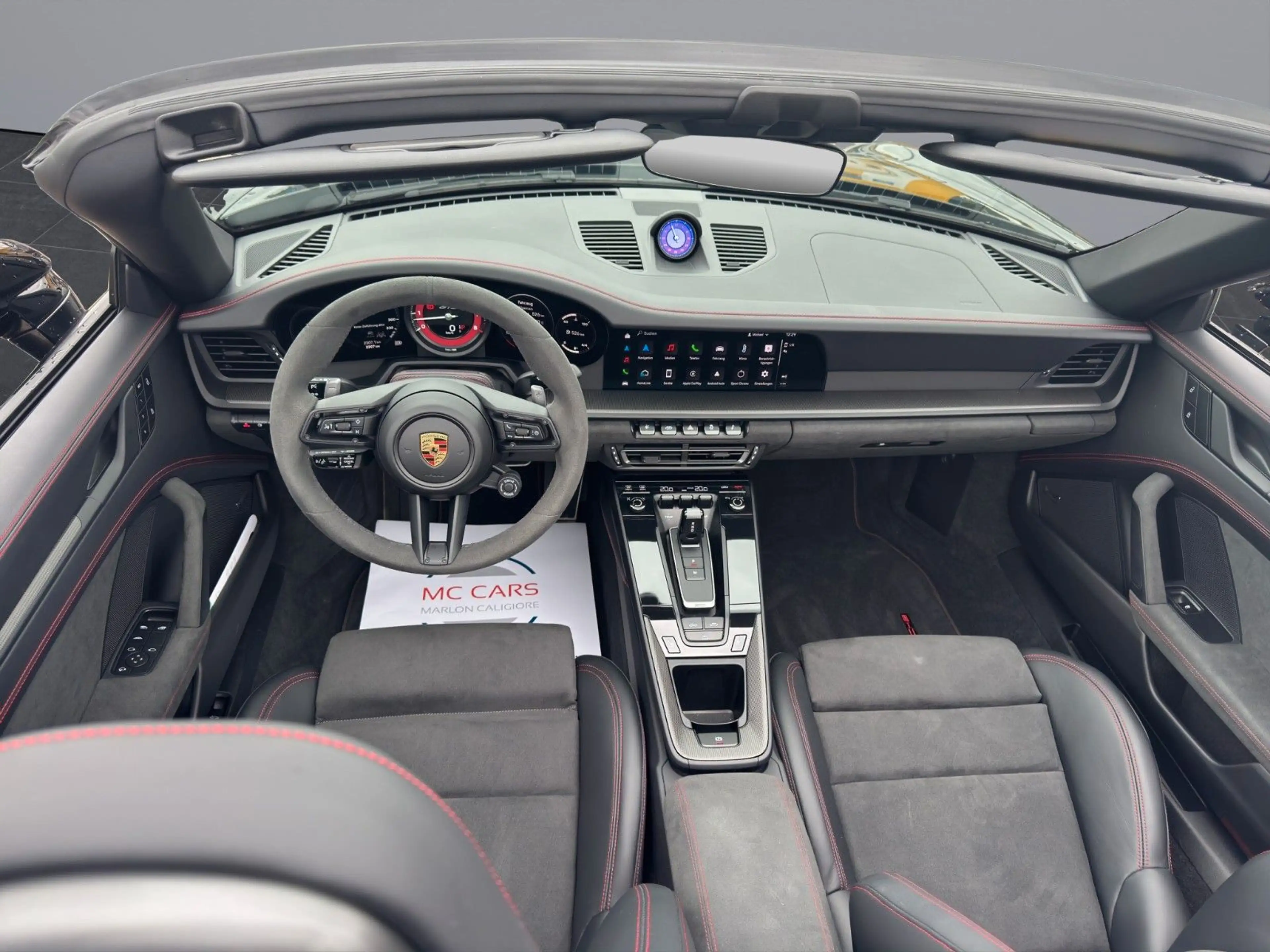 Porsche 911 Carrera GTS Cabriolet — photo 11