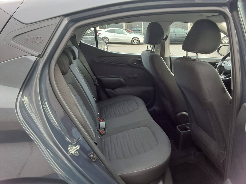 Hyundai i10 1.0i Air 1STE EIGENAAR BLEUT  USB — photo 11