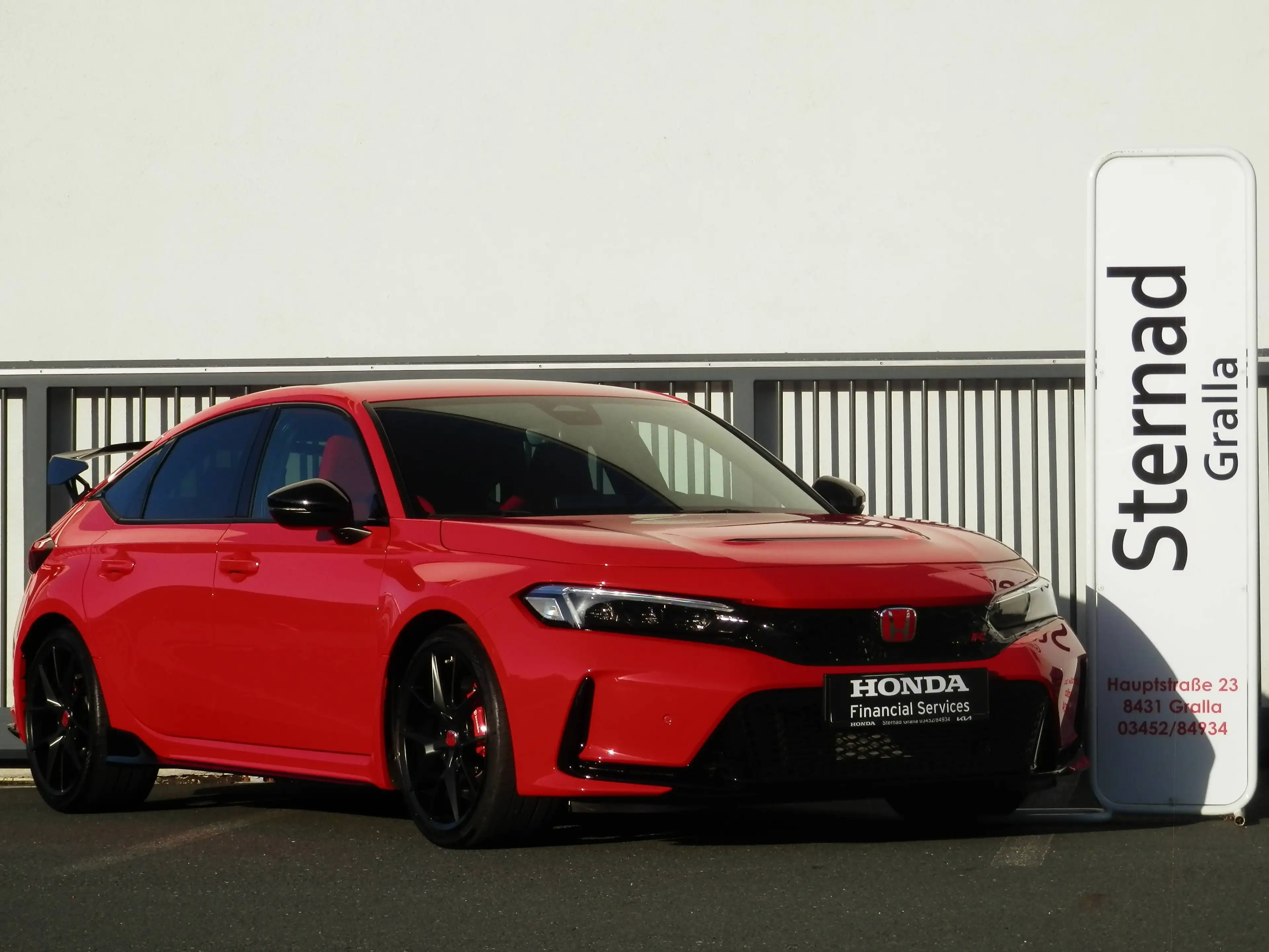 Honda Civic 2,0 VTEC Turbo Type R — photo 2