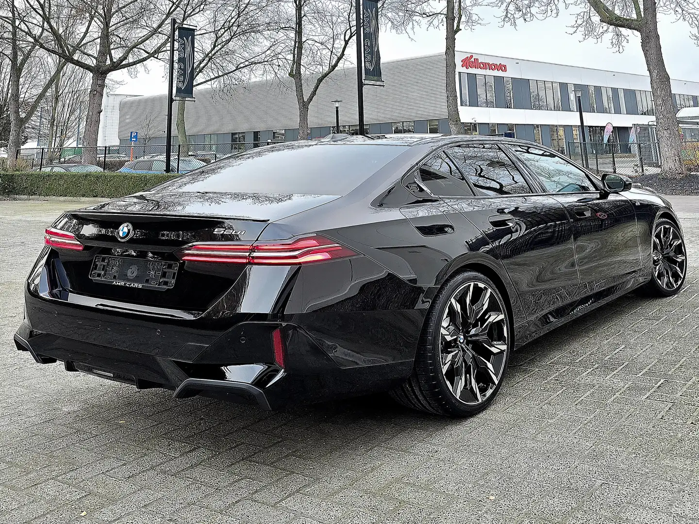 BMW 520 520IA M-Aerodynamic Sport-AdapCruis-Harman/Kardon Grijs - 2