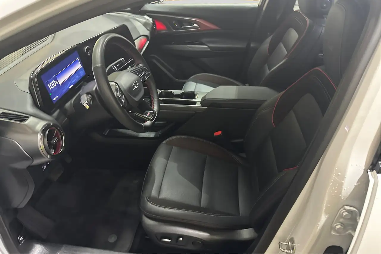 Chevrolet Equinox снимка Chevrolet Equinox