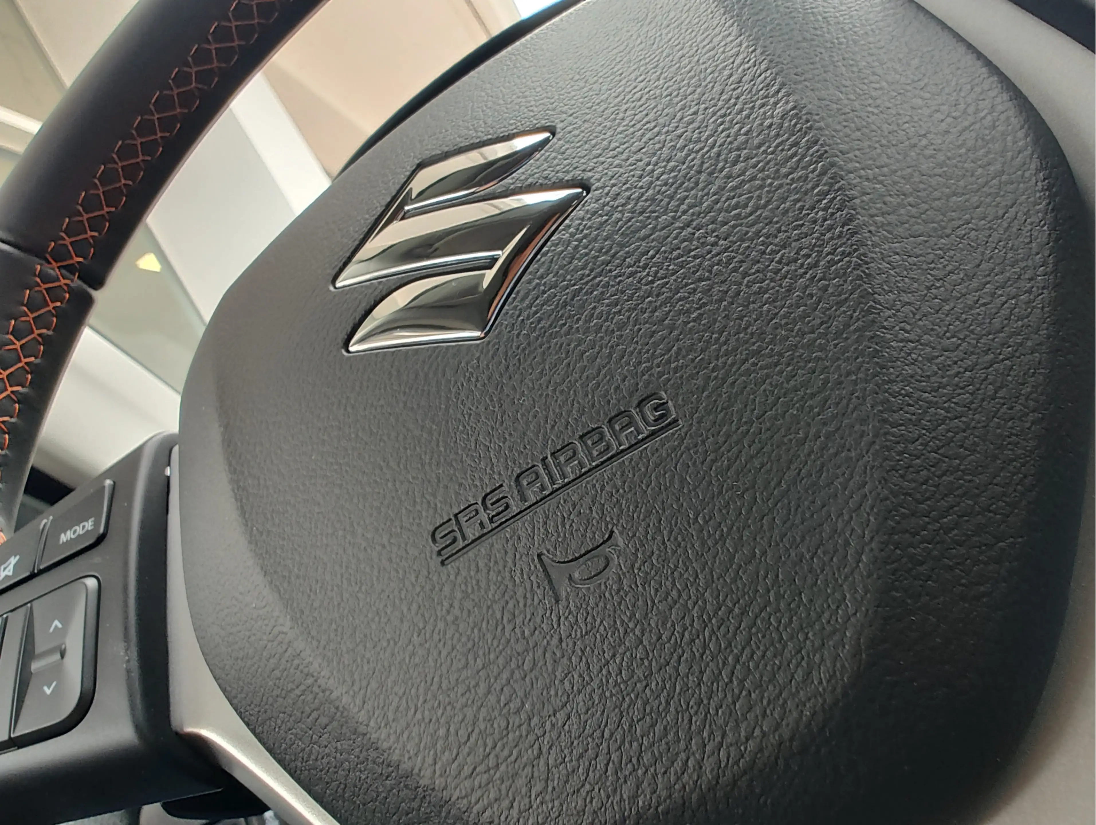 Suzuki Vitara 1.4 BOOSTERJET SMART HYBRID SPECIAL EDITION | DEMO — photo 20
