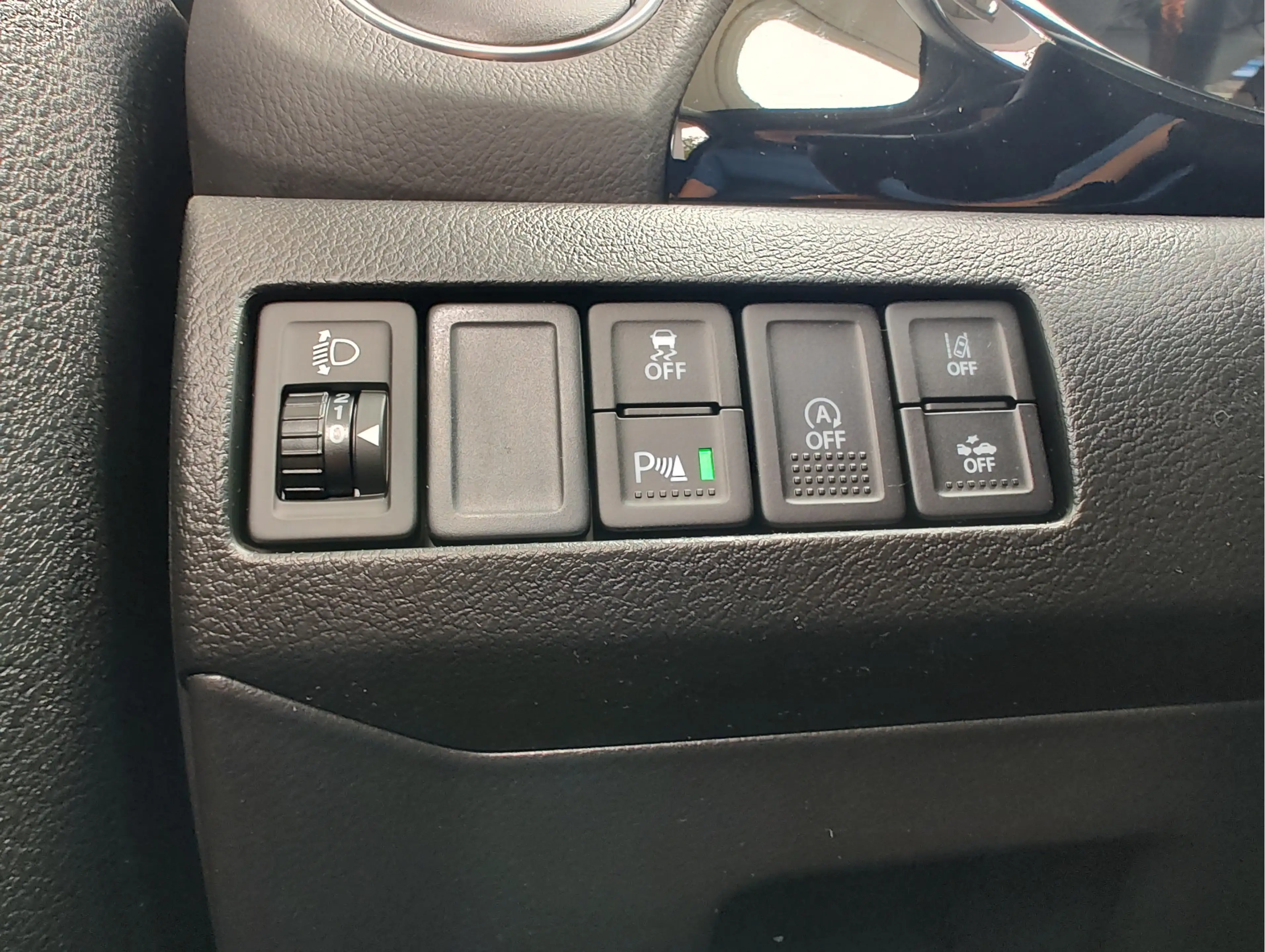 Suzuki Vitara 1.4 BOOSTERJET SMART HYBRID SPECIAL EDITION | DEMO — photo 25