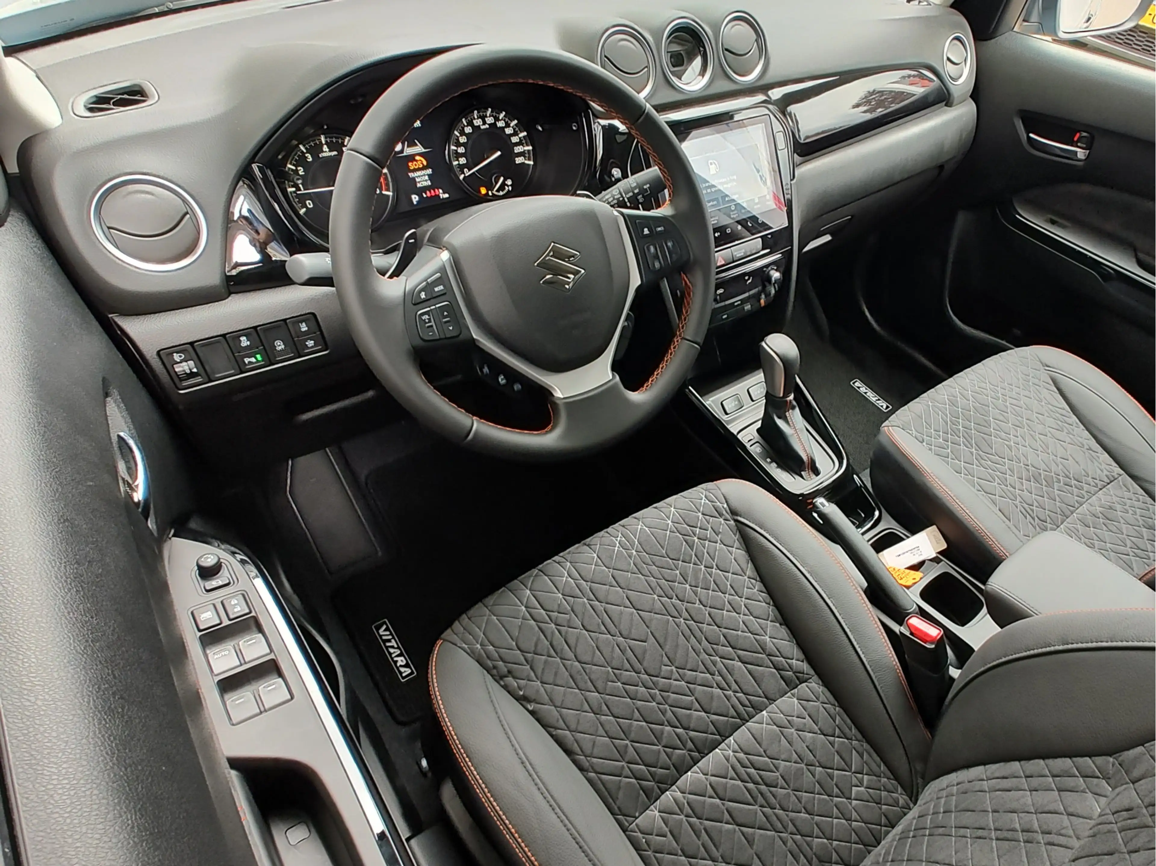 Suzuki Vitara 1.4 BOOSTERJET SMART HYBRID SPECIAL EDITION | DEMO — photo 13