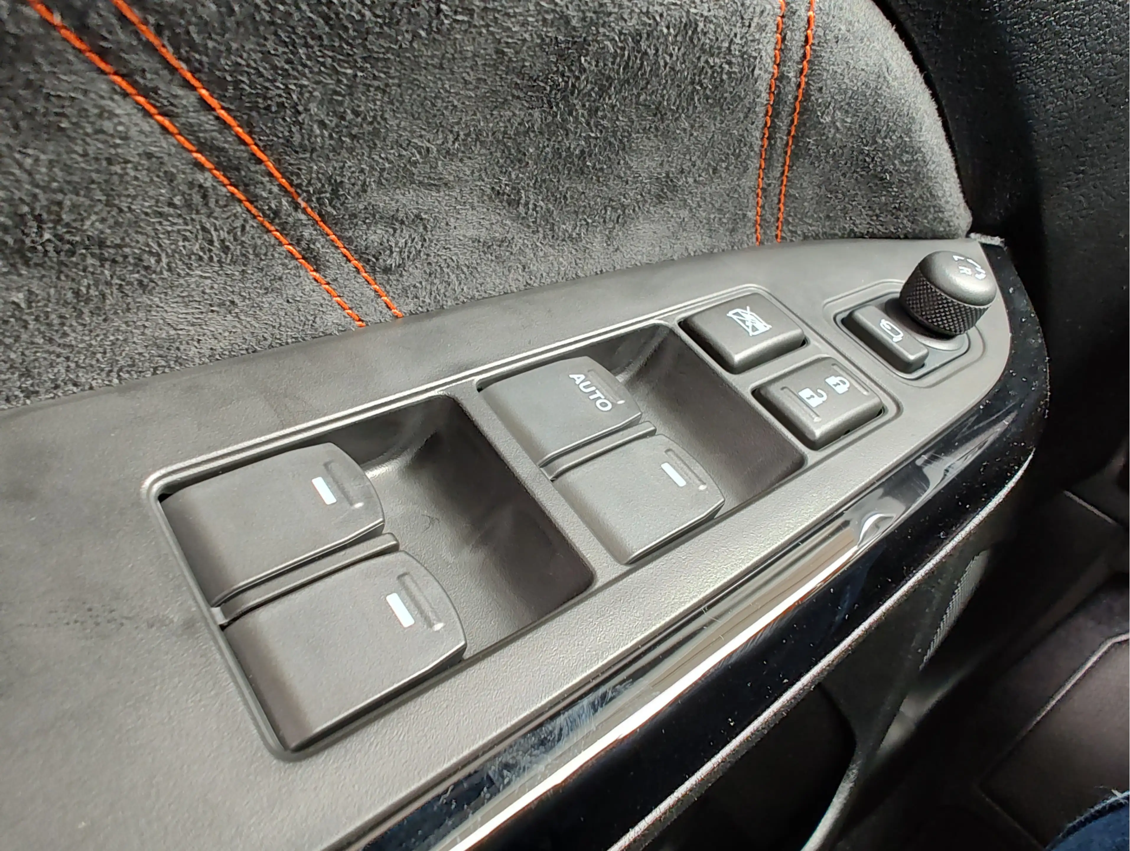 Suzuki Vitara 1.4 BOOSTERJET SMART HYBRID SPECIAL EDITION | DEMO — photo 24
