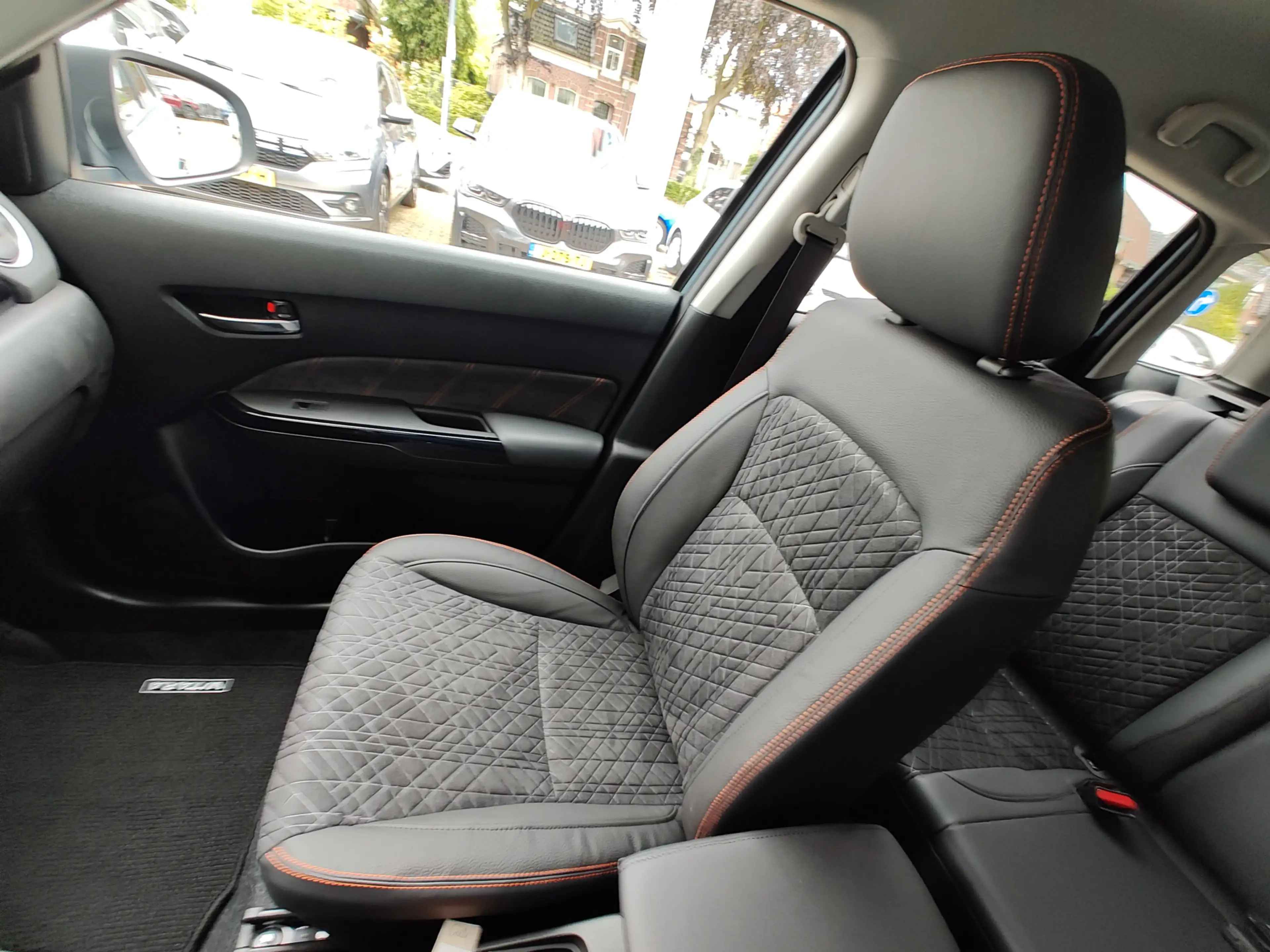 Suzuki Vitara 1.4 BOOSTERJET SMART HYBRID SPECIAL EDITION | DEMO — photo 29
