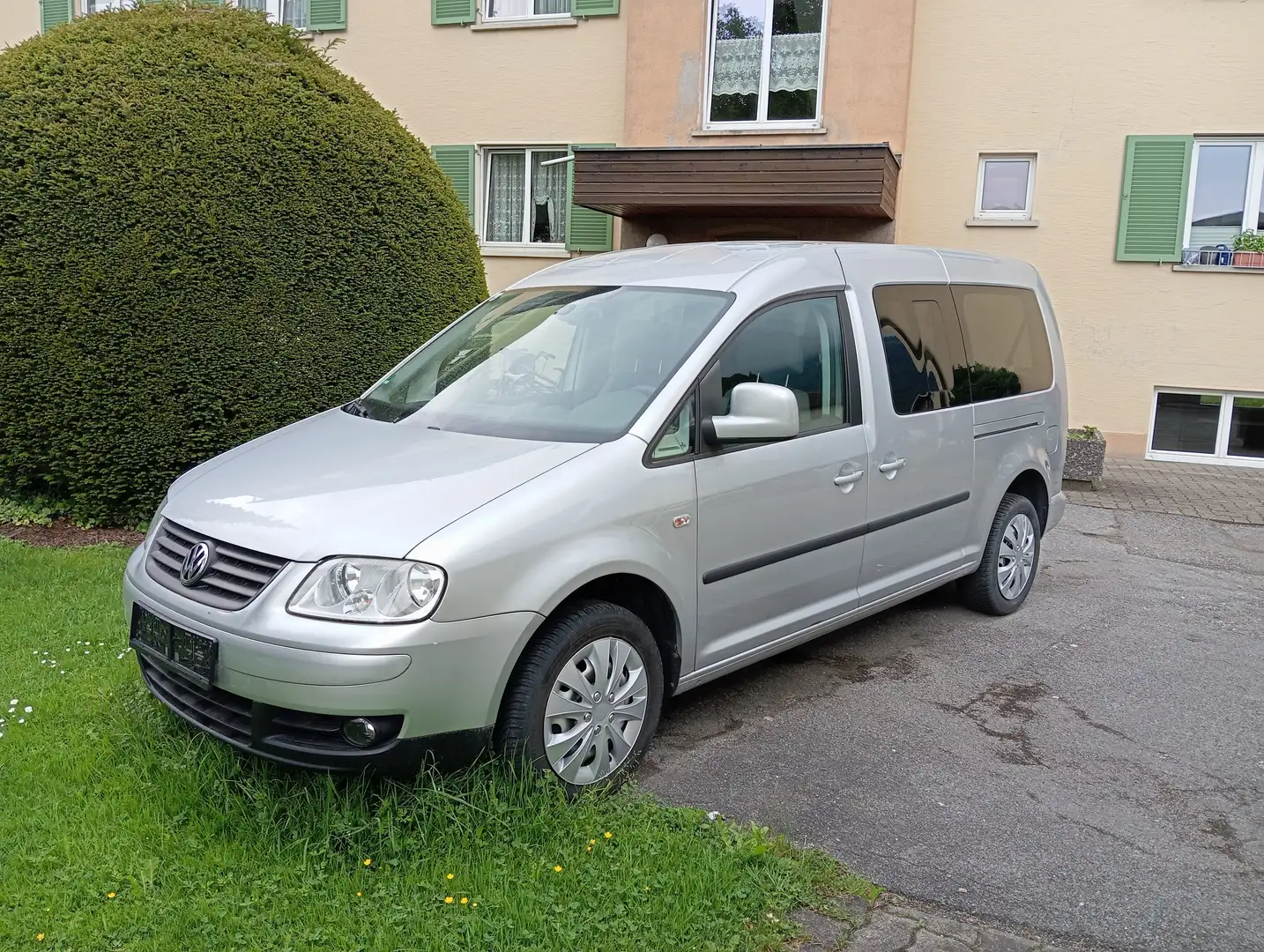 Volkswagen Caddy Caddy Life 1,9 TDI D-PF Life *LED* Silver - 1