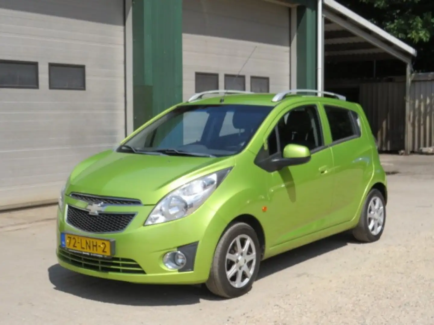 Chevrolet Spark 1.0 16V LT Groen - 2