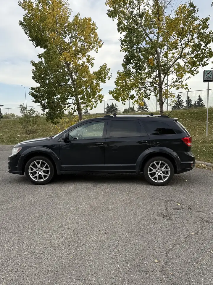 Dodge Journey снимка Dodge Journey