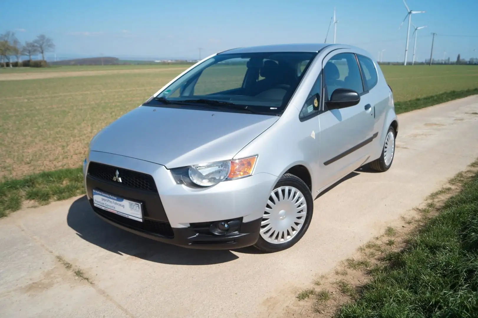 Mitsubishi Colt Lim. 3-trg. Inform +1.Hand+ Silber - 1