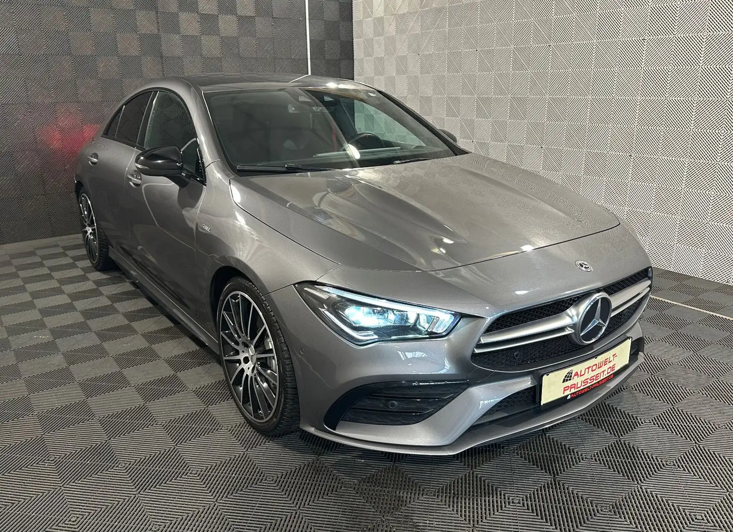 Mercedes-Benz CLA 35 AMG 4M*ENERGIZING*MULTIBEAM-NIGHT-R.KAM Gris - 1