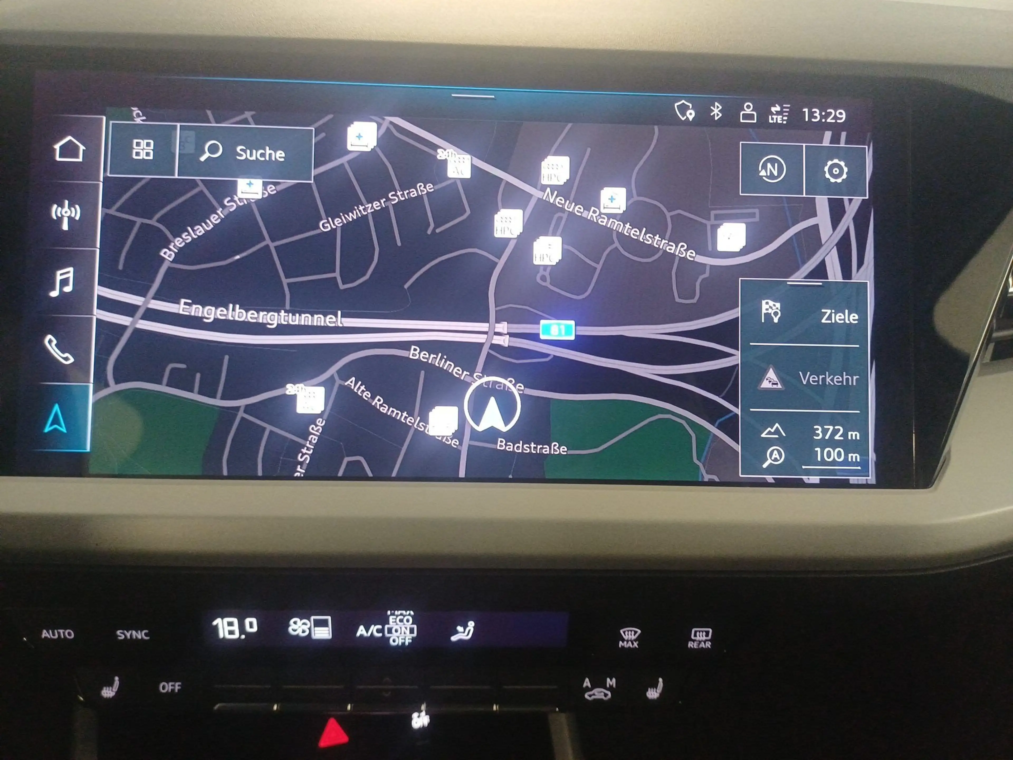 Audi Q4 e-tron *SHZ*19 ZOLL LM*KAMERA*AHK*LED*NAVI* — photo 9