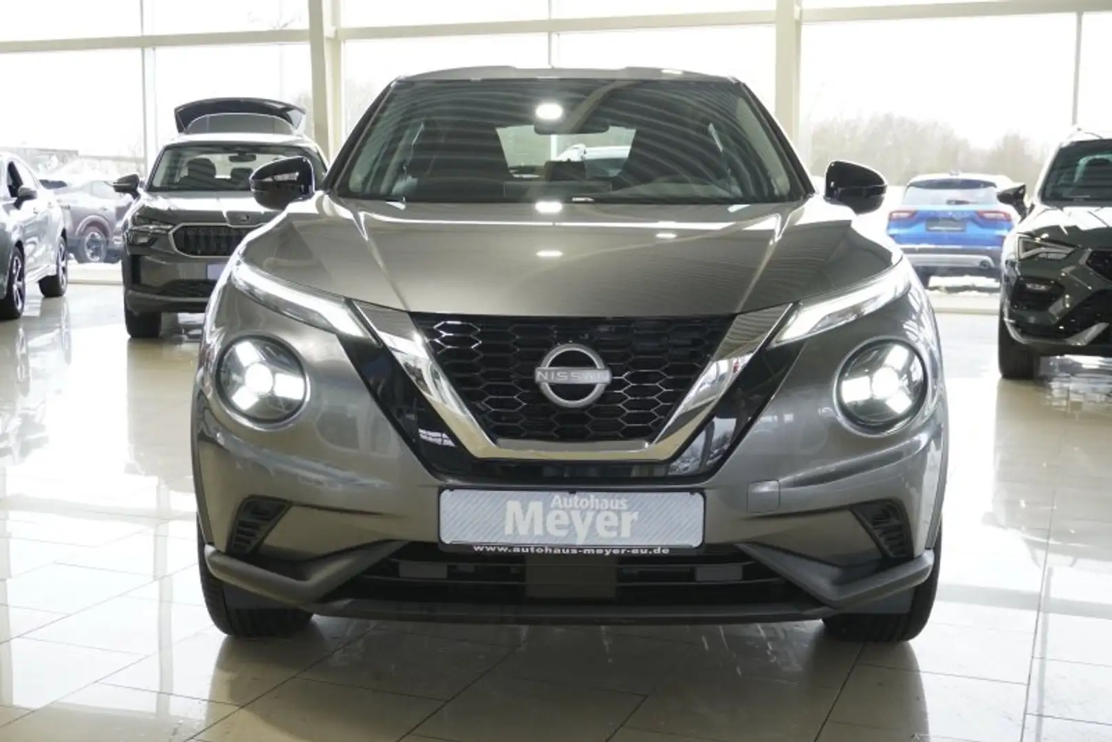 Nissan Juke Facelift 1.0 DIG-T Voll-LED/Kamera/Sitzhz/Klimaaut Grau - 2