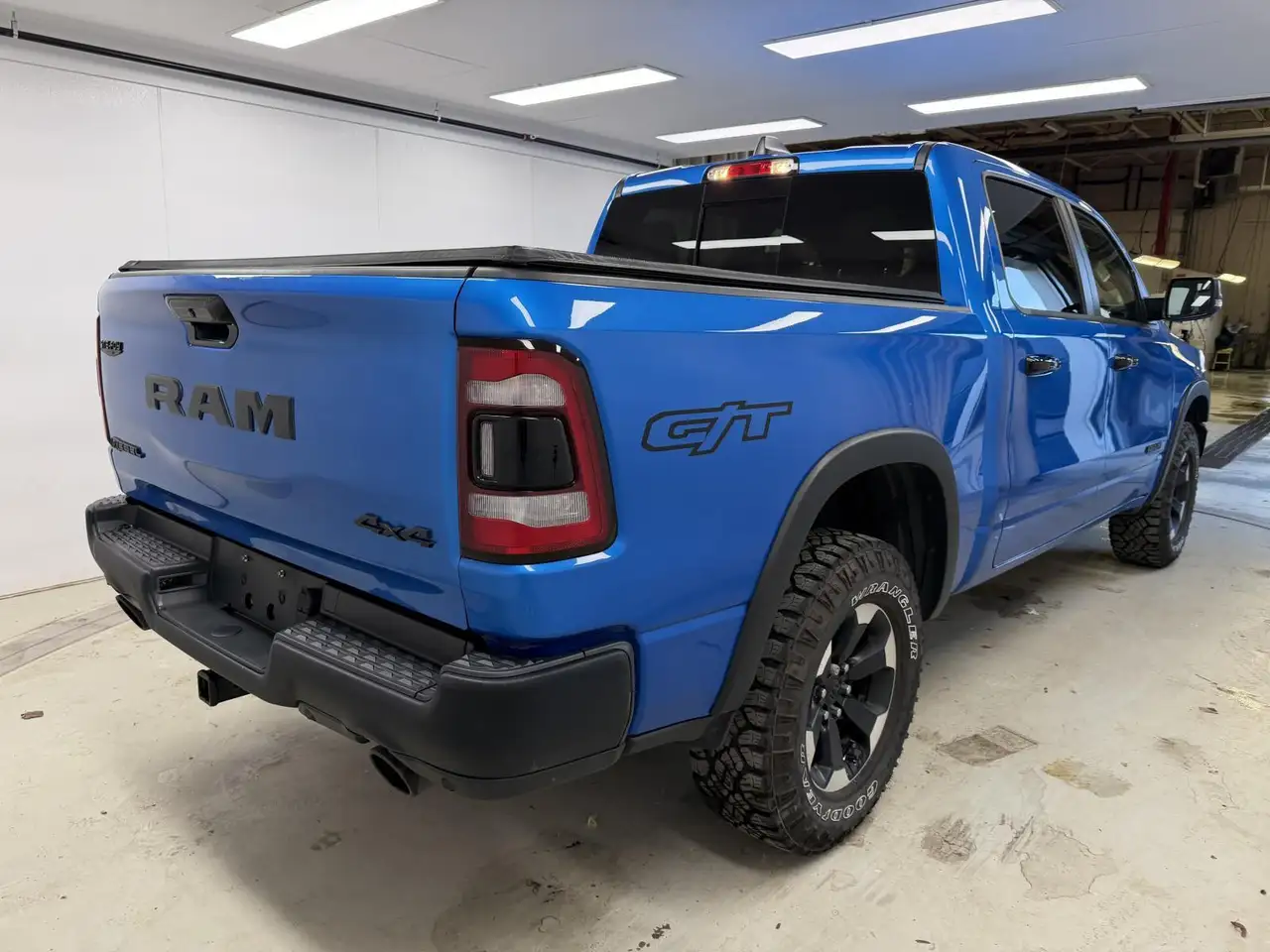 RAM 1500 снимка RAM 1500