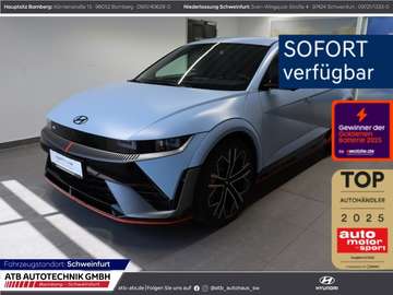 84kWh 609PS 4WD HUD Navi Soundsystem