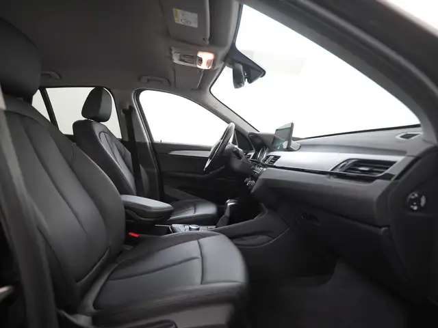BMW X1 view 3