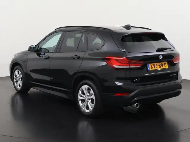 BMW X1 view 8
