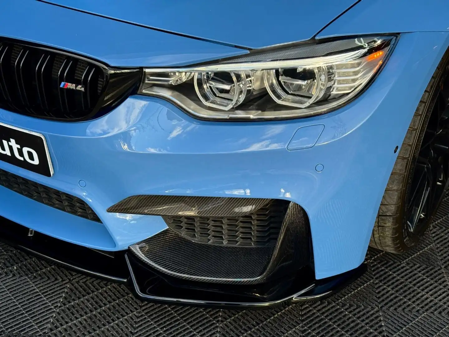 BMW M4 M4A Azul - 2