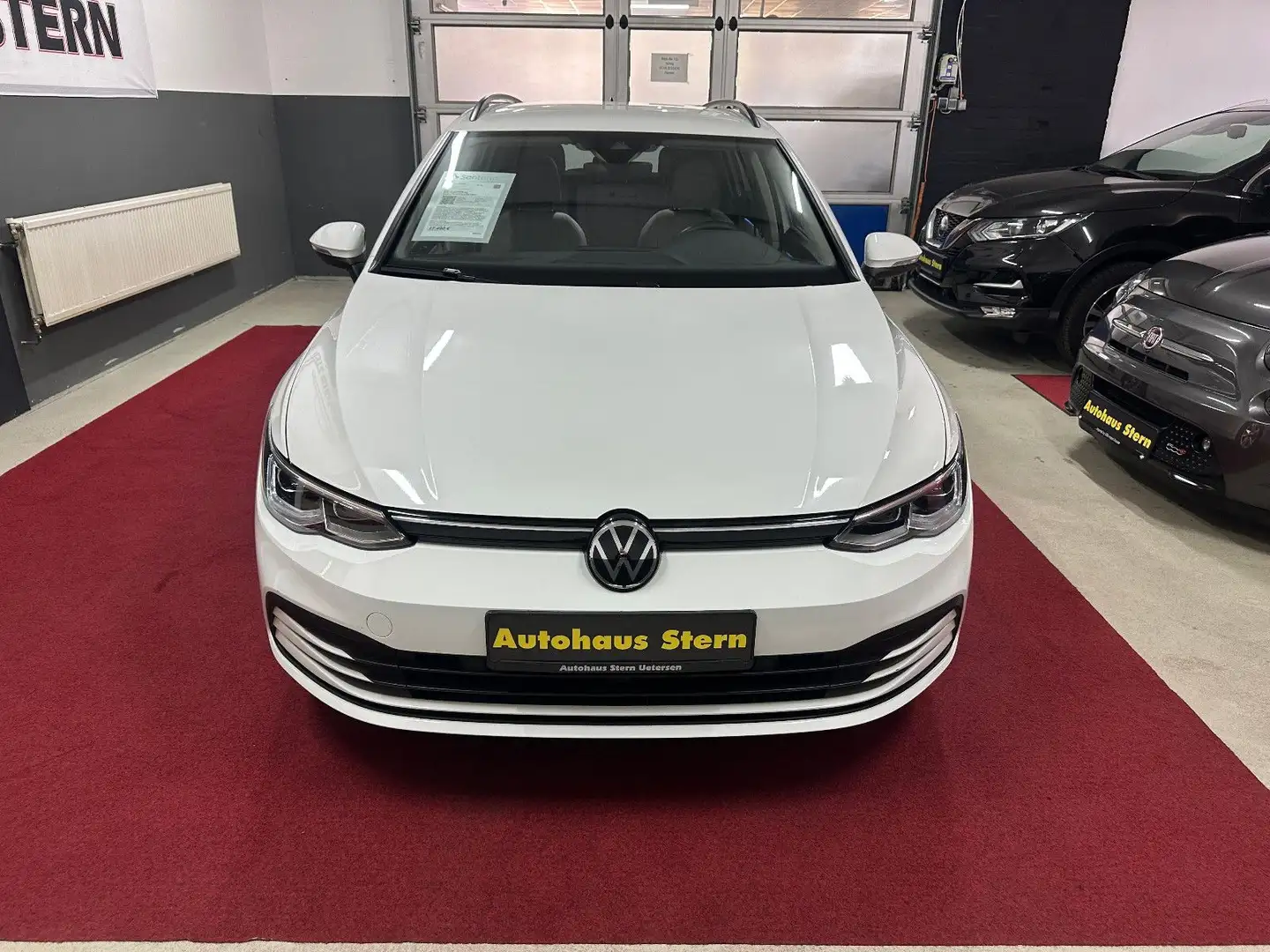 Volkswagen Golf VIII Variant*Ambiente*LED*PDC* Weiß - 2