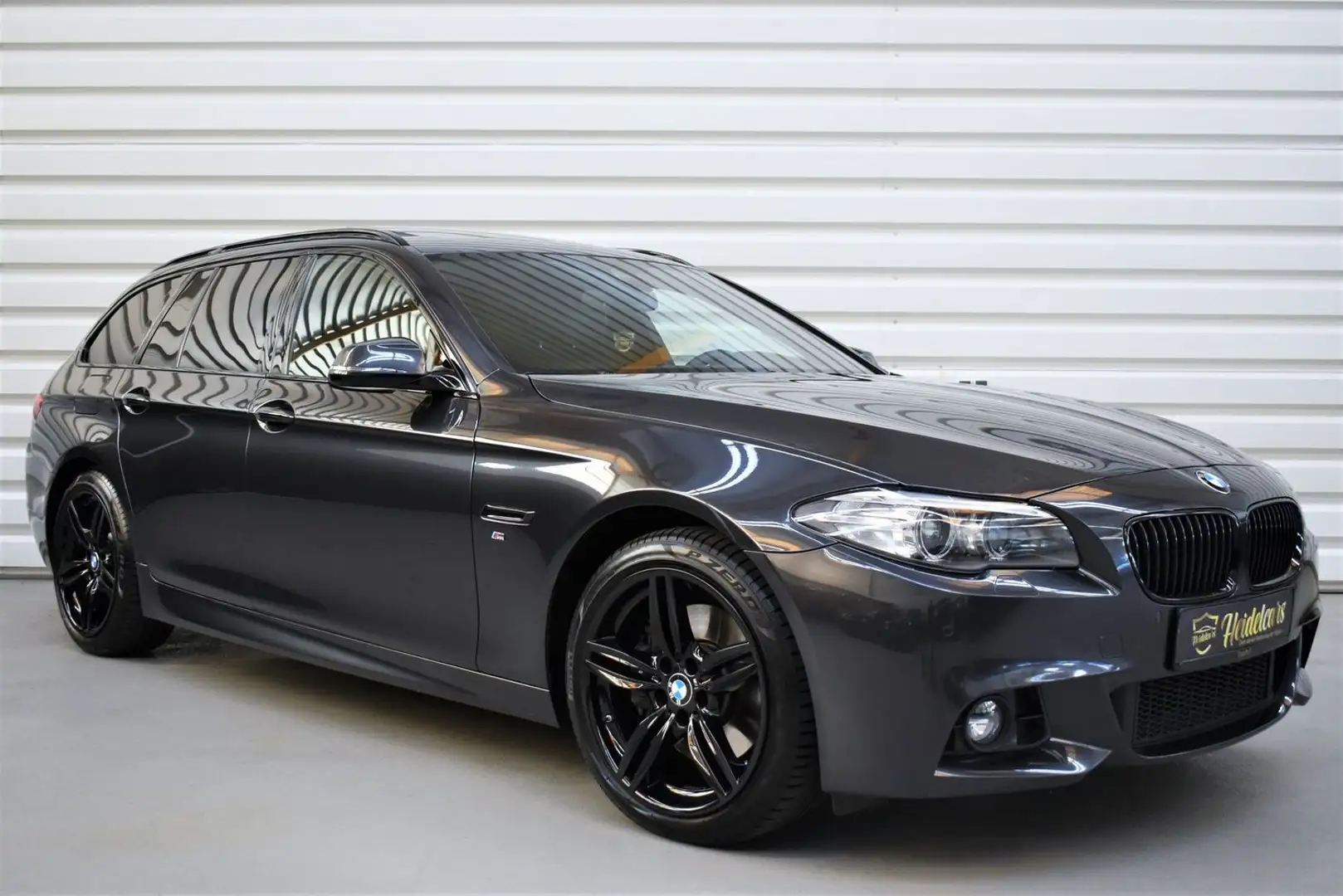 BMW 530 d xDrive M PAKET*FACELIFT*PANO*HUD*8FACH Grau - 1
