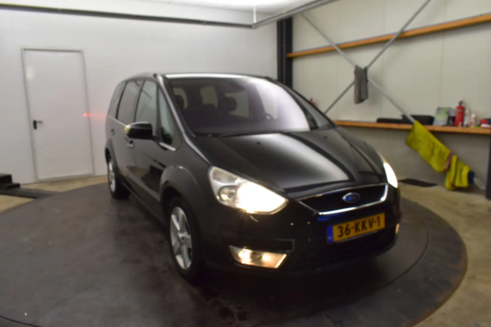 Ford Galaxy 2.0-16V Titanium Limited 7 Persoons Schwarz - 2