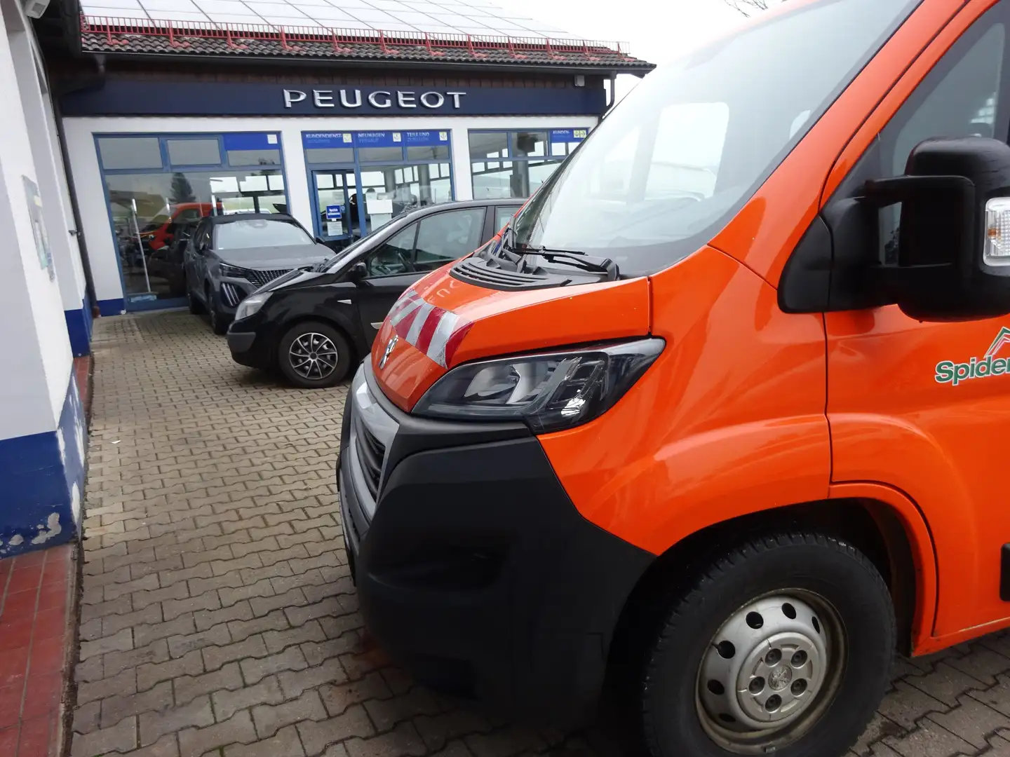 Peugeot Boxer 435 L3 BlueHDi 165/Doppelkabiner/Im Kundenauftrag Orange - 2