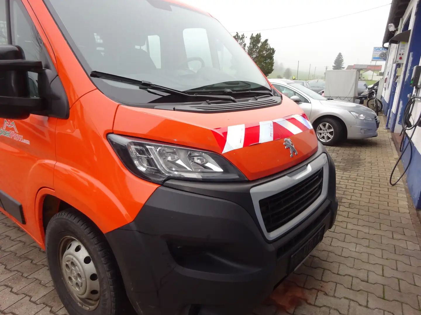 Peugeot Boxer 435 L3 BlueHDi 165/Doppelkabiner/Im Kundenauftrag Orange - 1