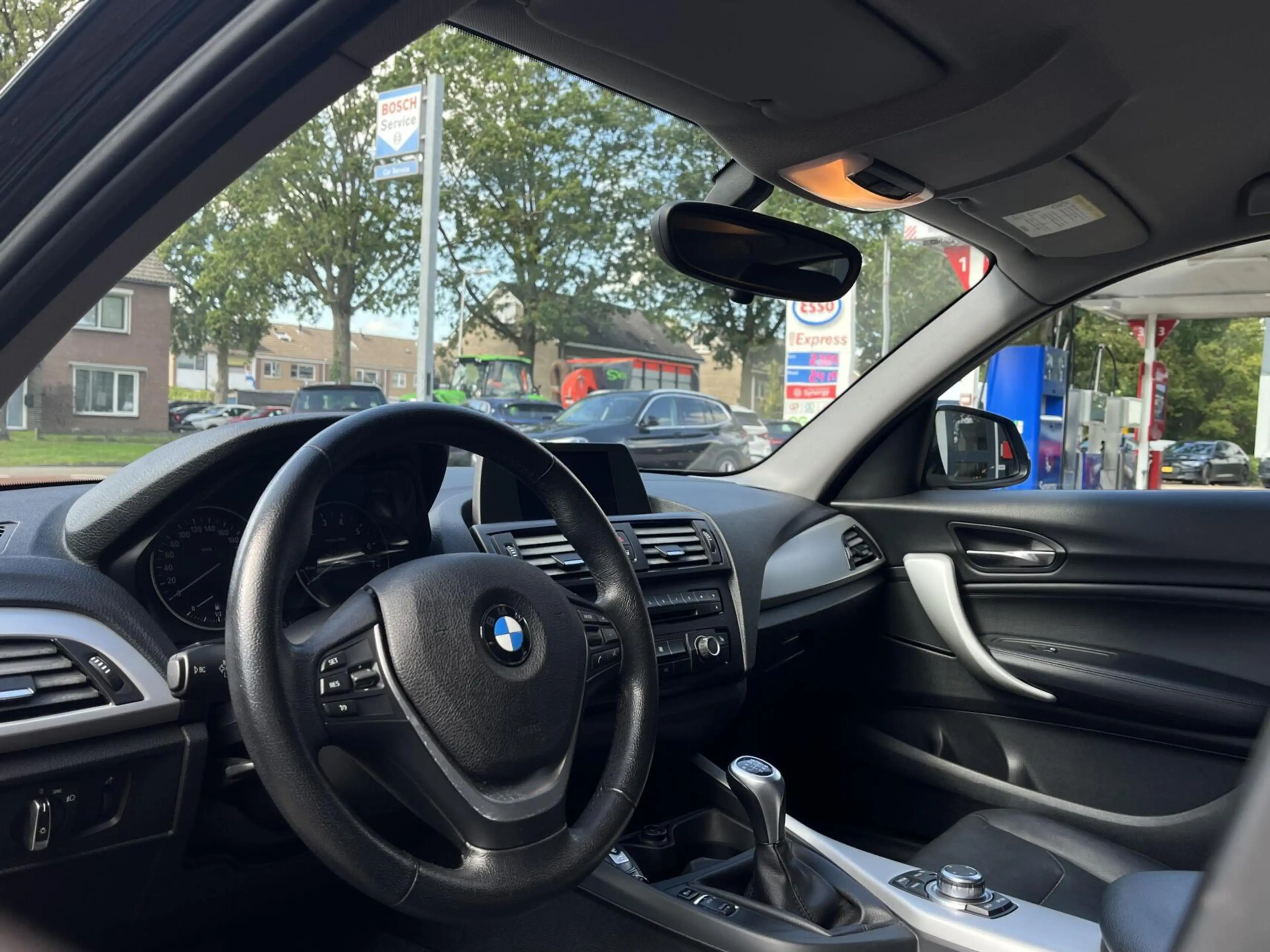 BMW 114 1-serie 114i EDE Business+ Trekhaak, Navi, LM.. — photo 2