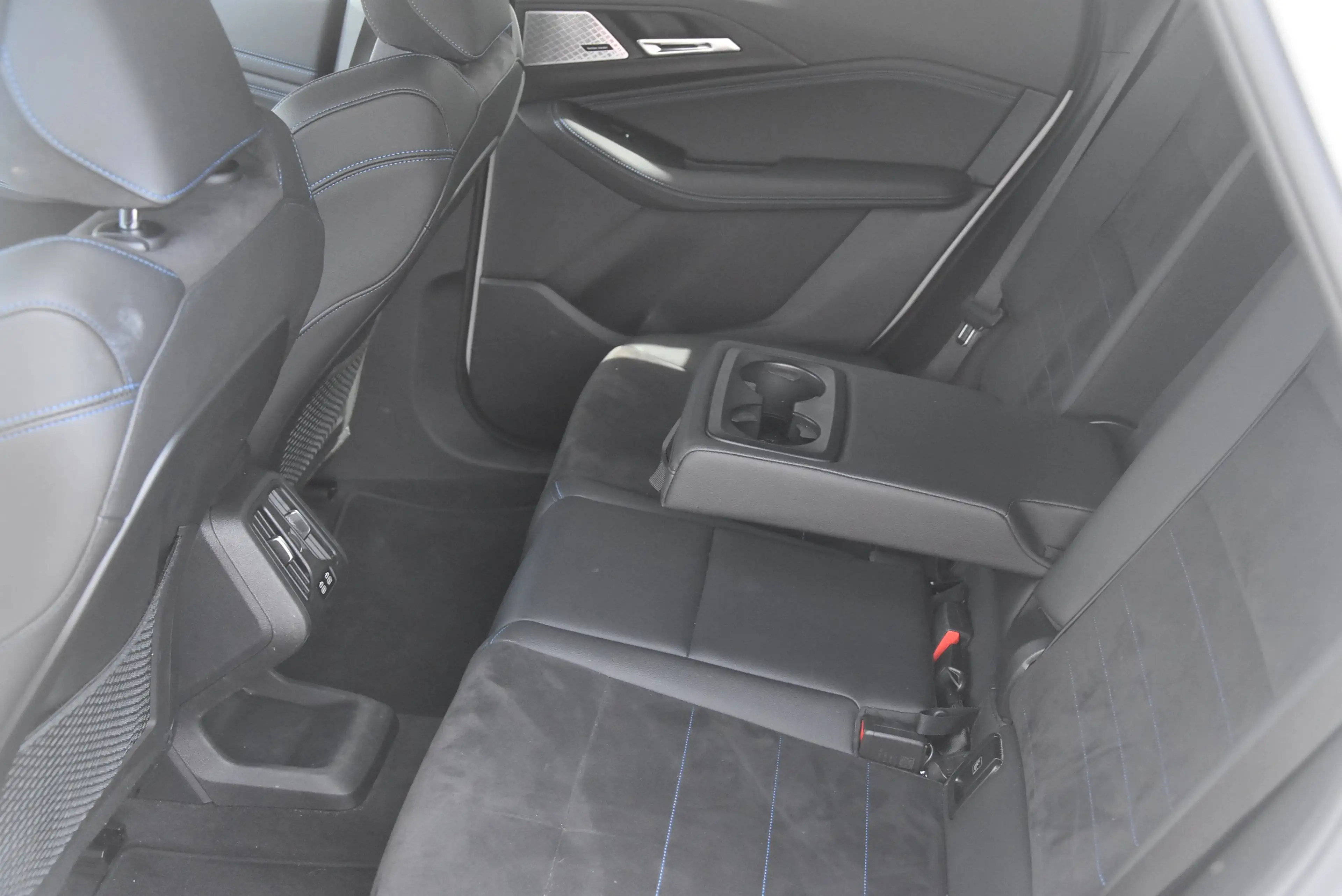 BMW 230 e xDrive Act.Tourer 327pk Plugin M-Sport/Cam/Led — photo 12
