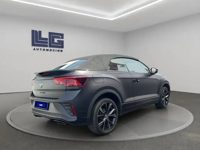 Volkswagen T-Roc view 6