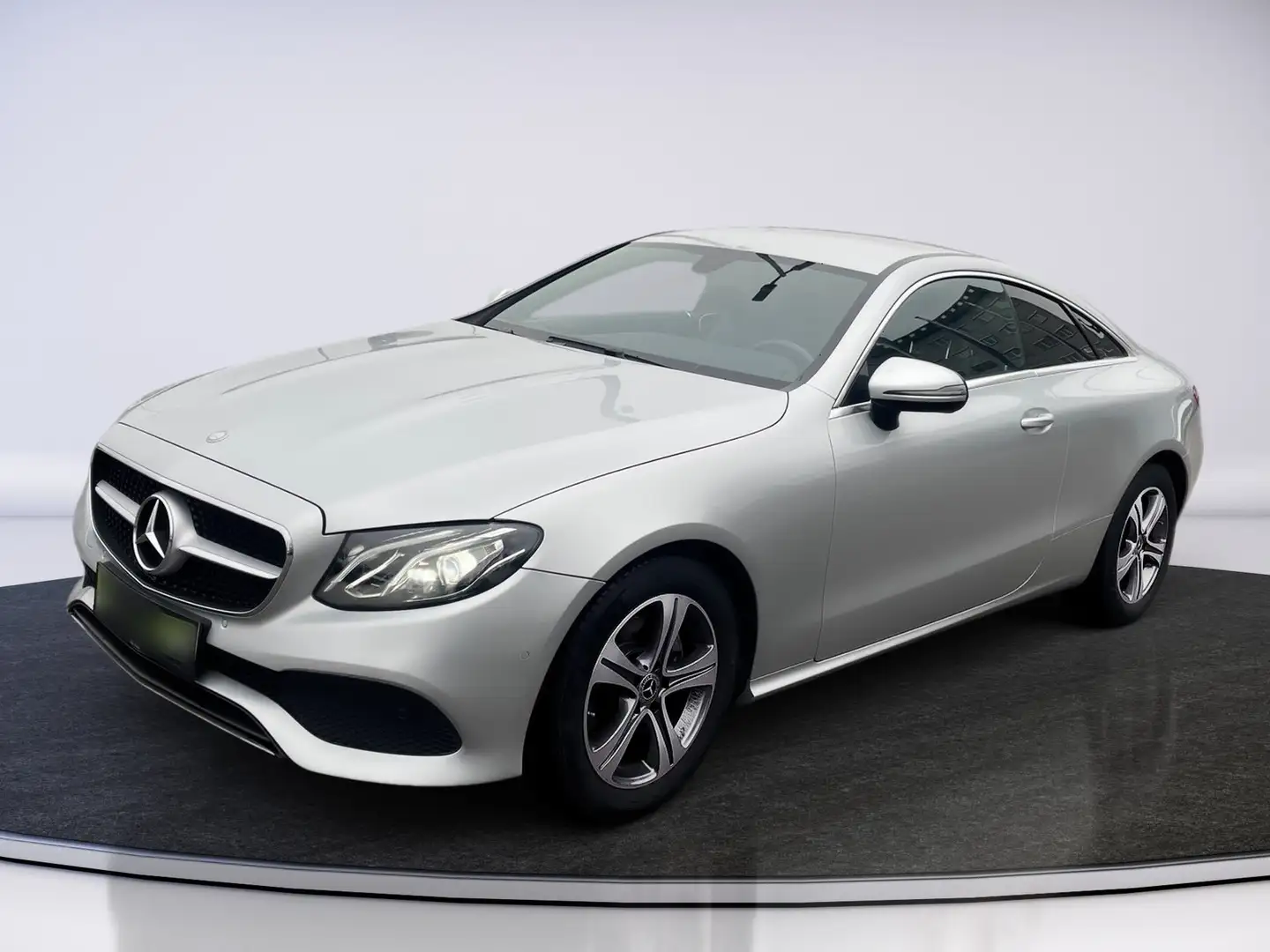 Mercedes-Benz E 200 Coupé AUT Kam. KlimaA LED LM Navi PDC SHZ Silber - 2