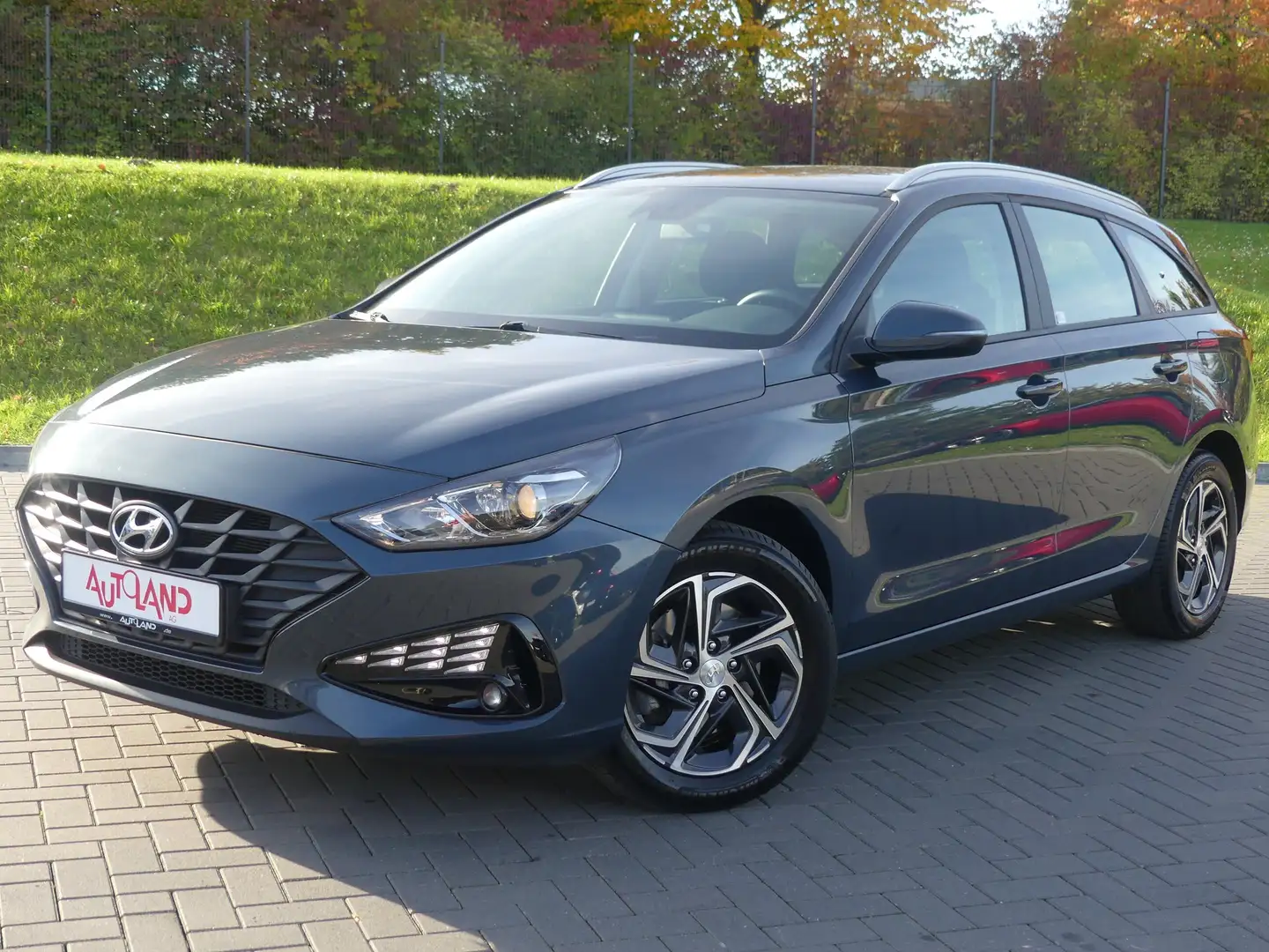 Hyundai i30 cw 1.5DPI Tempomat Sitzheizung DAB PDC Gris - 2