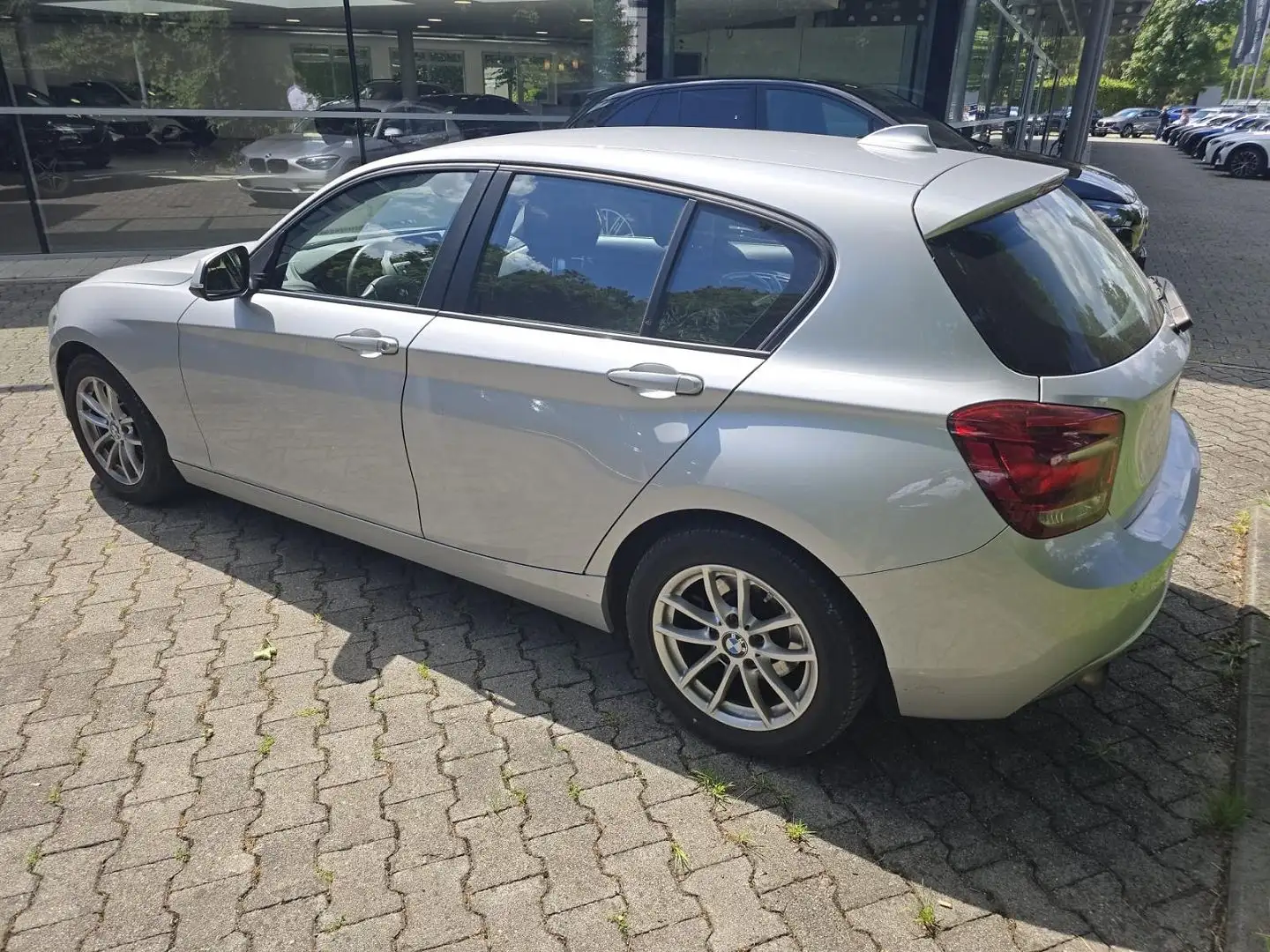 BMW 116 (F21/F20) 116IA 136CH LOUNGE 5P Argent - 2