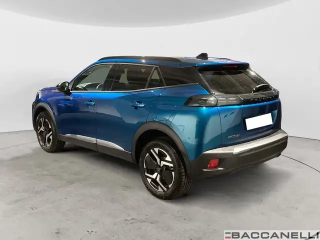 Peugeot 2008 view 2