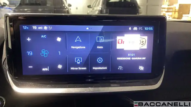 Peugeot 2008 view 13