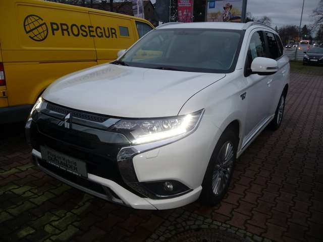 Imagine Mitsubishi Outlander PHEV BASIS 2.4 4WD* Im Kundenauftrag